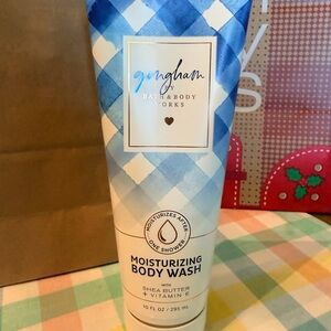Bath & Body Works Gingham Body Wash